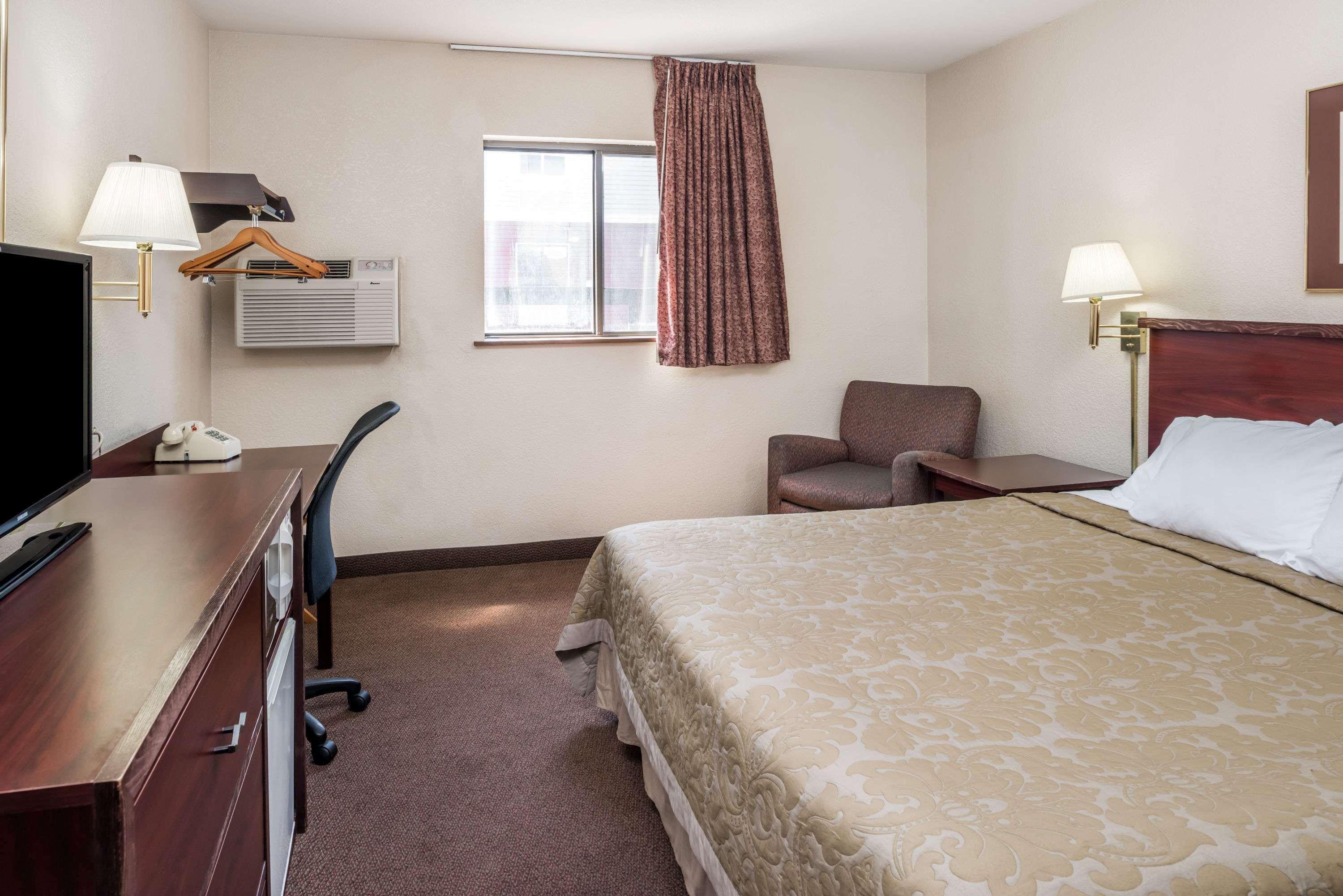 Super 8 By Wyndham Spokane Valley Exterior foto